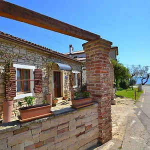 Giardin Novigrad Istria